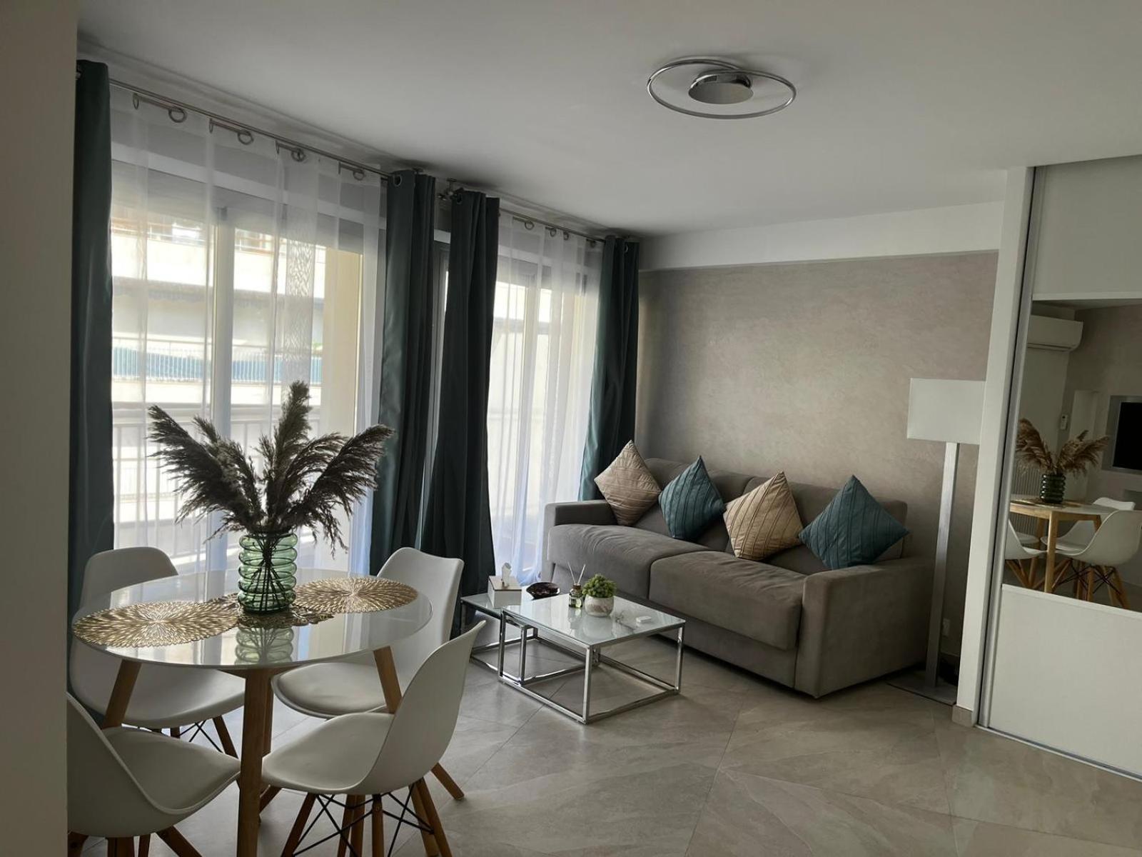 Charmant Studio - Centre Ville De Cannes Kültér fotó